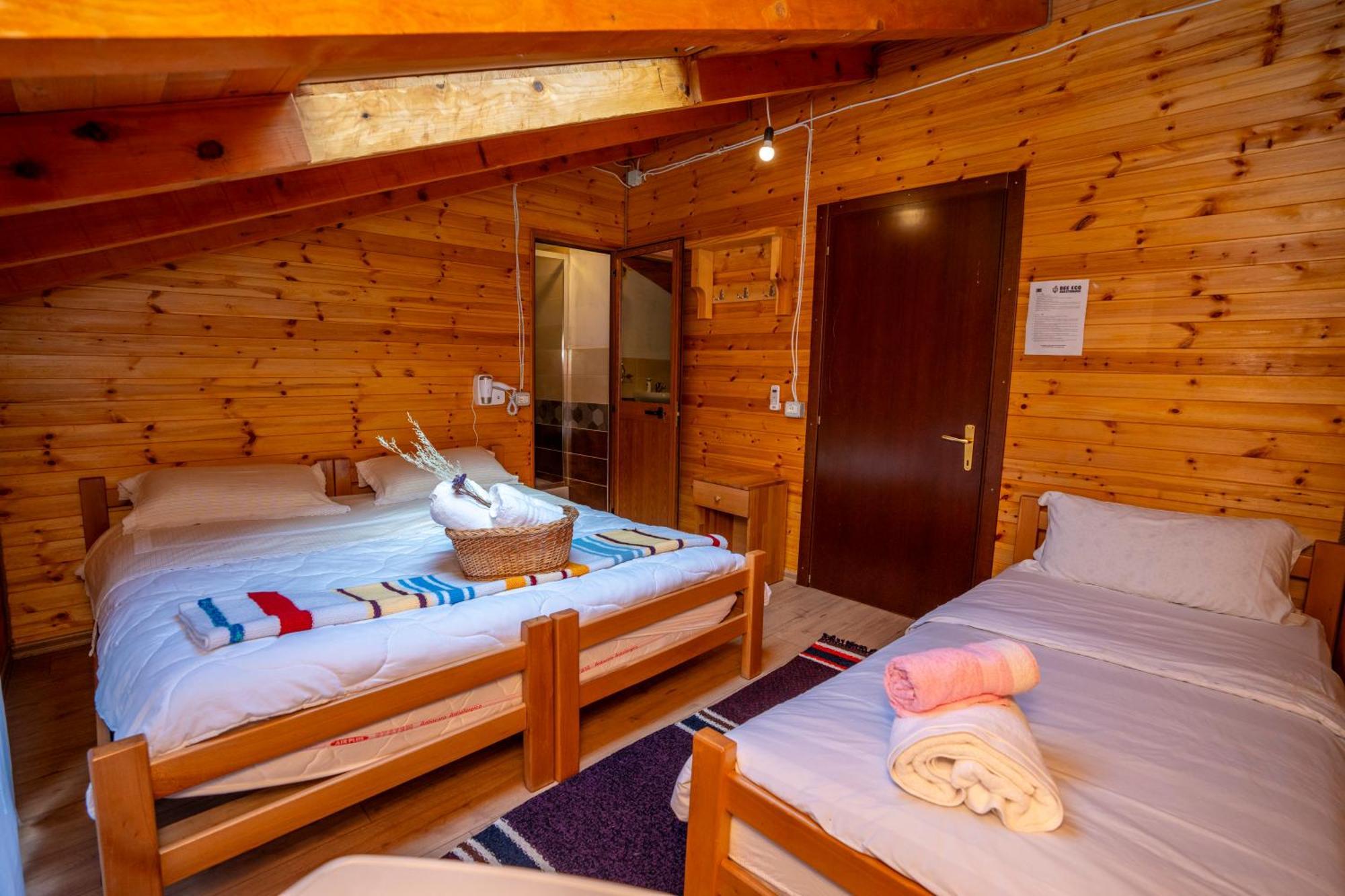 Bee Eco Guest House Moll' e Shoshit Extérieur photo