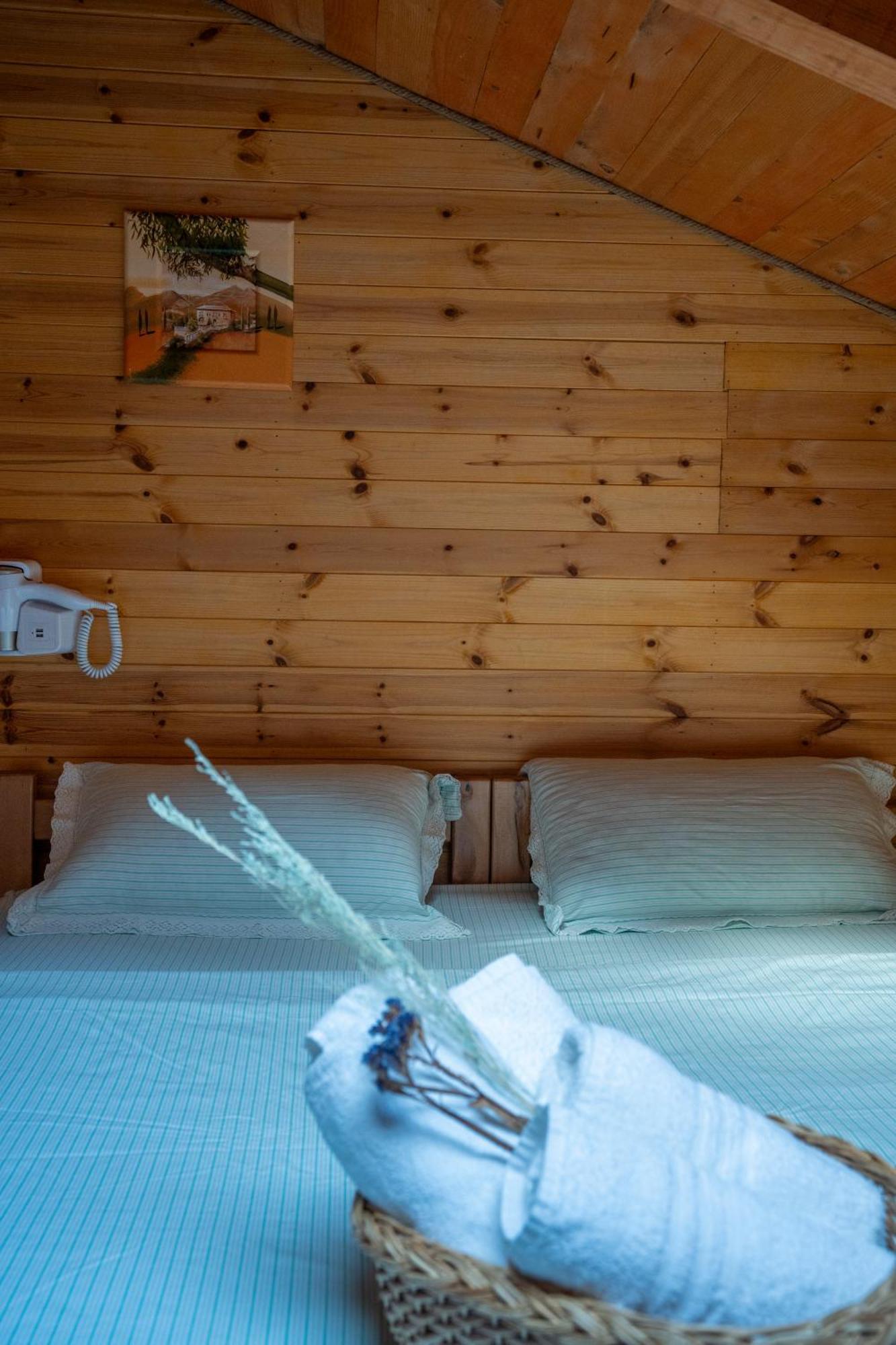 Bee Eco Guest House Moll' e Shoshit Extérieur photo