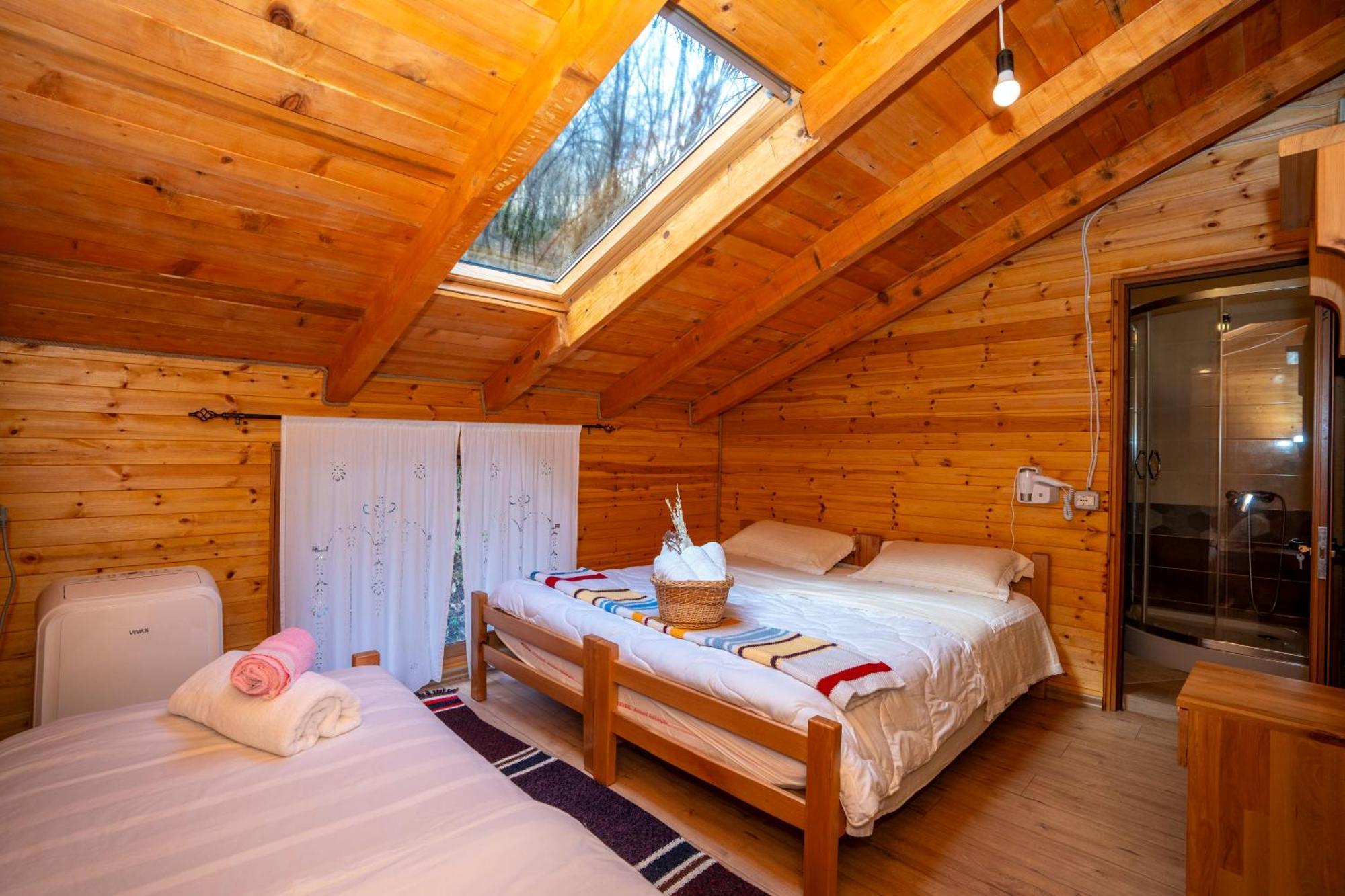 Bee Eco Guest House Moll' e Shoshit Extérieur photo