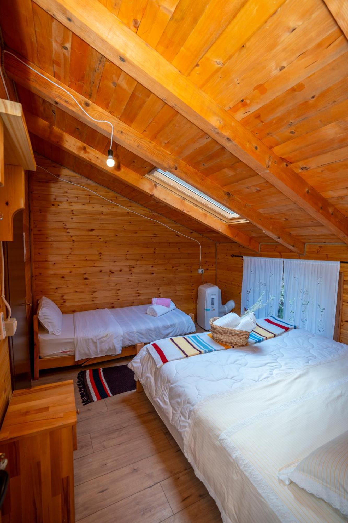 Bee Eco Guest House Moll' e Shoshit Extérieur photo